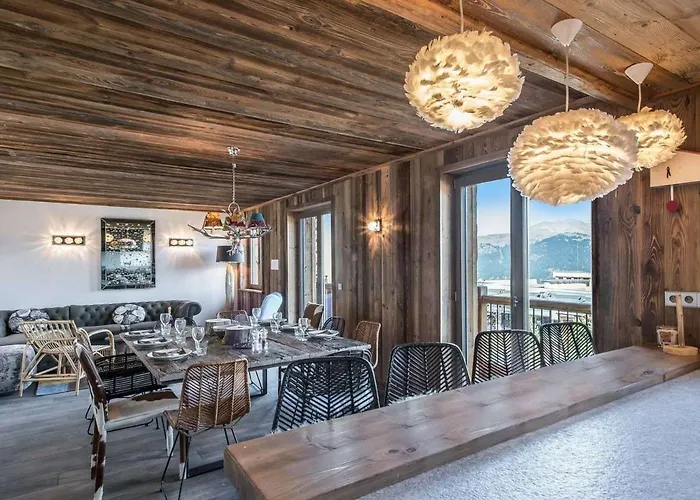 Superbe Appartement De 4 Chambres Au Centre De Courchevel 1850, Proche Des Pistes Et Commerces - Fr-1-564-79